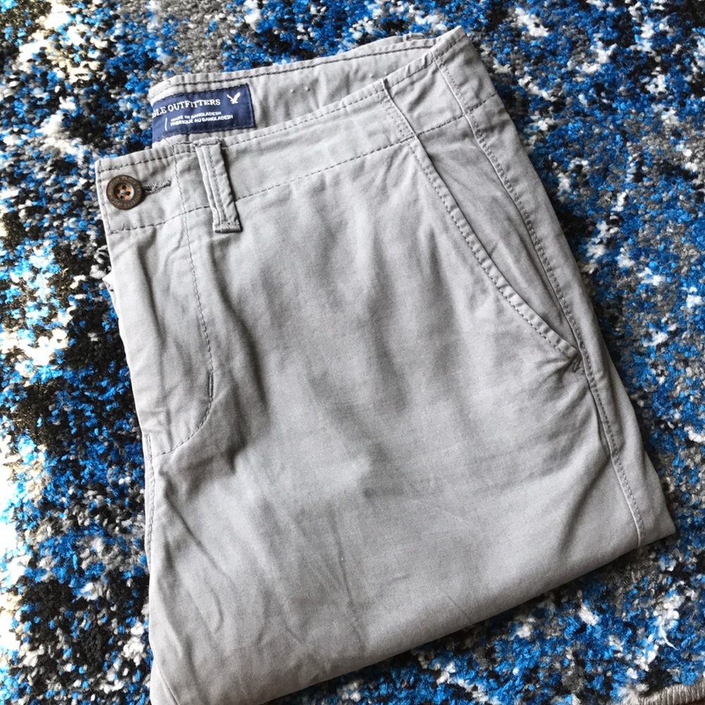 AEO gray slim chinos 30/34